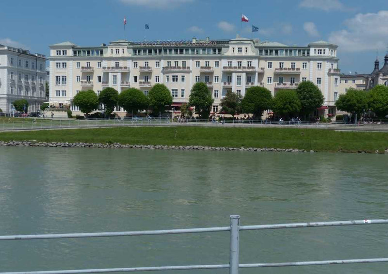 50393 Hintergründe - Hotel Puzzle