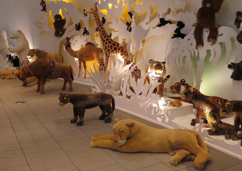 90524 Hintergründe - Steiff Tiere