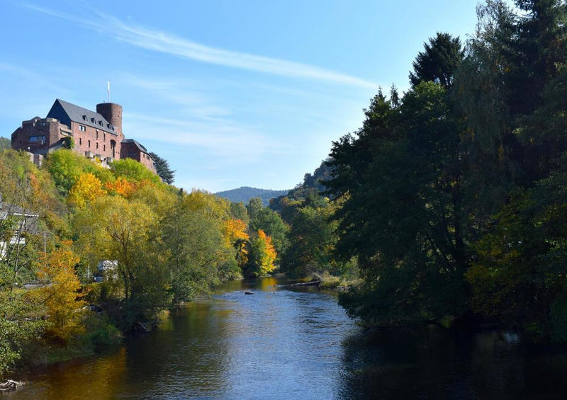 23620 Natur - Burg über dem Fluss