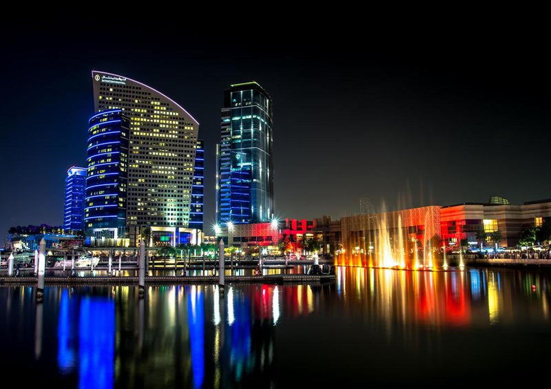 25632 Gebäude - Dubai bei Nacht