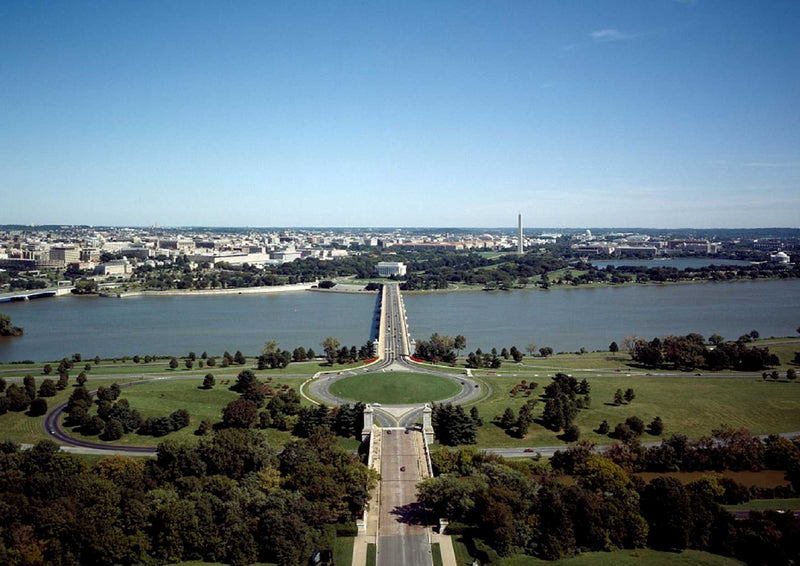 101366 Natur - Skyline der Großstadt