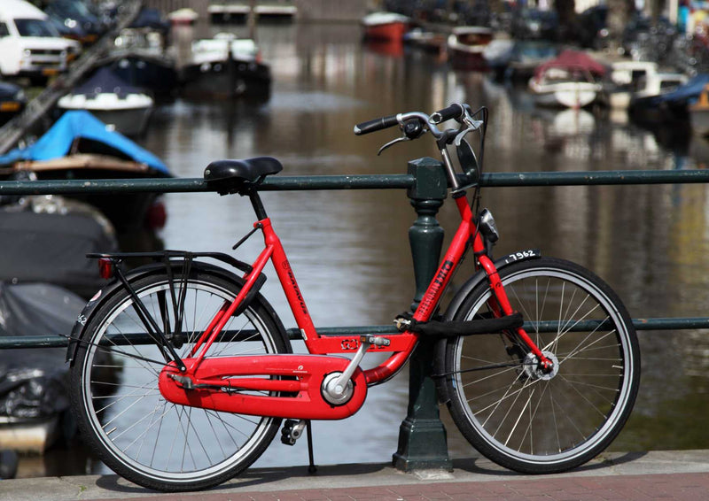 105068 Fortbewegung - Rotes Fahrrad