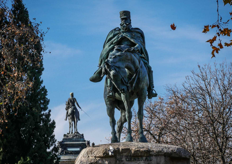 106262 Gebäude - Reiterstatue