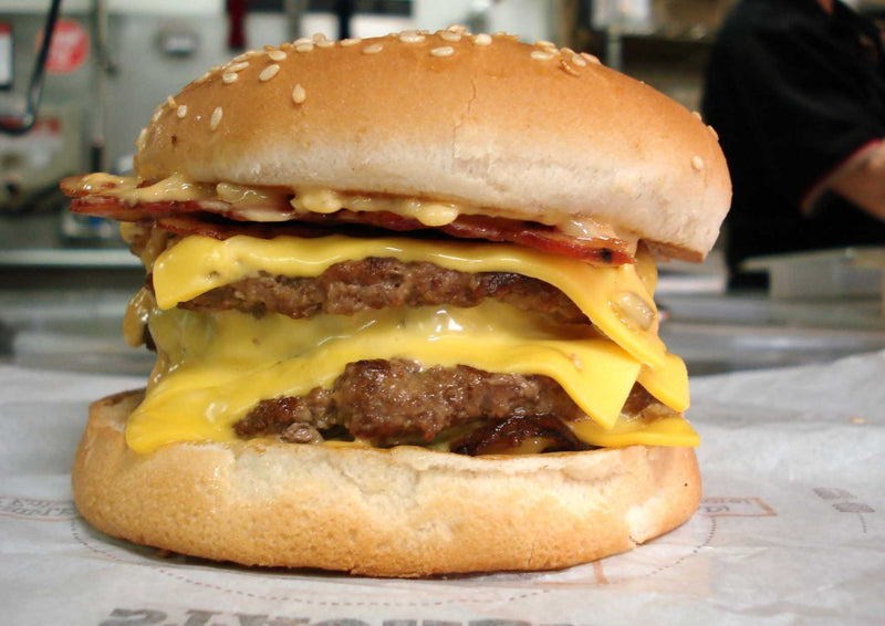 108268 Ernährung - Cheeseburger