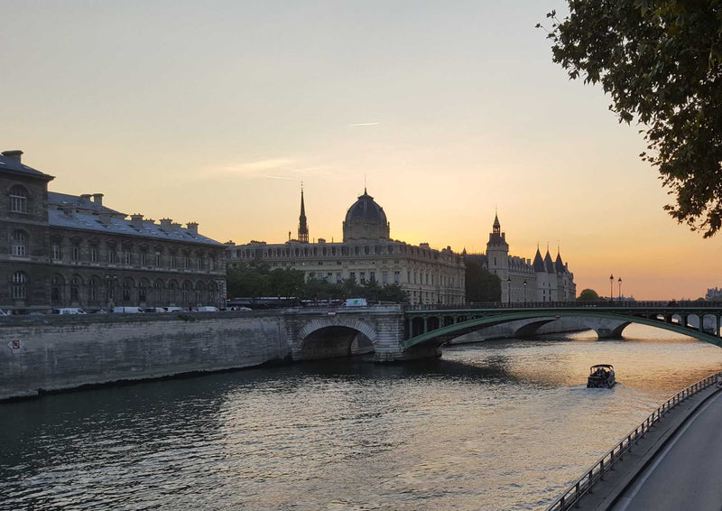 107323 Reisen - Paris